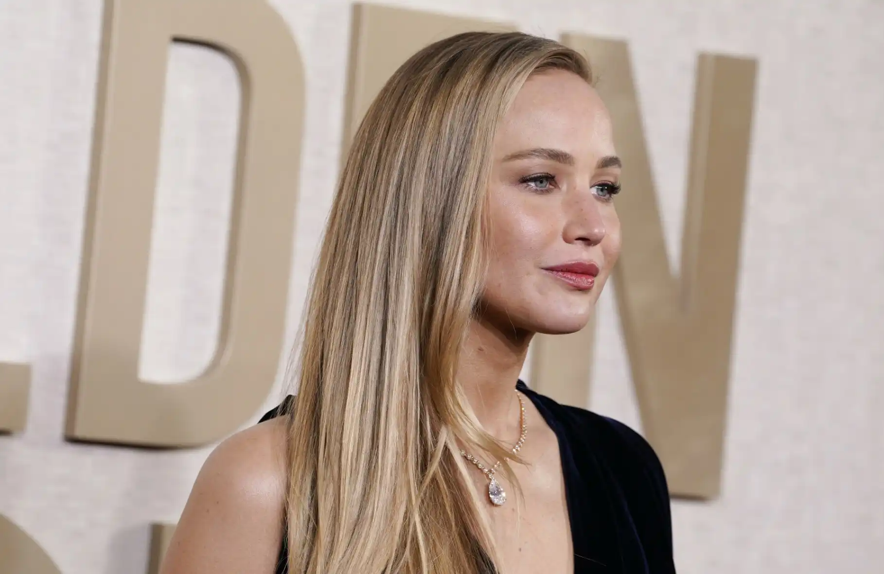 Jennifer Lawrence nago na forach. Zdjęcia mogą być wirusem